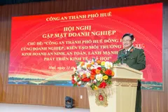 Thiếu tướng Nguyễn Thanh Tuấn, Giám đốc Công an TP Huế phát biểu tại hội nghị 