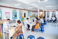 Giám đốc Sở Y tế TPHCM Tăng Chí Thượng báo cáo tại buổi làm việc 12-8