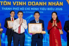TS. Nguyễn Vinh Huy nhận danh hiệu Doanh nhân TPHCM tiệu biểu năm 2026