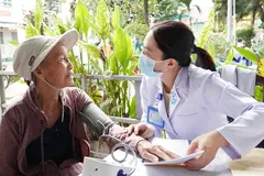 Thu Duc Ward is hosting free medical checkups for its residents (Photo: SGGP)