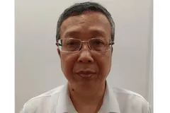 Khởi tố, bắt tạm giam Thứ trưởng Bộ NN-MT Hoàng Trung về tội 'Nhận hối lộ'