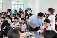 Lách quy định để thu quỹ trường, quỹ lớp