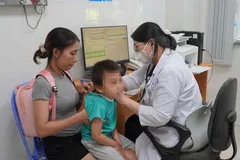 Đổ bệnh vì mưa, nắng thất thường