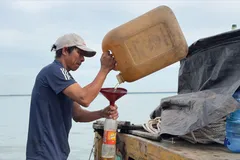 Tìm phương án cung ứng xăng, dầu cho xã đảo Thạnh An