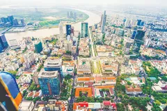 Sông Sài Gòn đoạn qua trung tâm TPHCM khu vực phường Sài Gòn. Ảnh: PHÚ THỌ