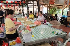 Nhiều sản phẩm OCOP đặc trưng của Đồng Tháp - Ảnh: Bùi Nguyên