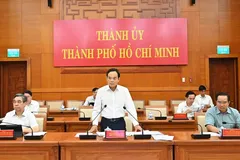 Secretary of the Party Committee of Ho Chi Minh City and Head of the City’s Election Steering Committee, Tran Luu Quang, urges completion of voter card distribution by March 10. (Photo: SGGP)