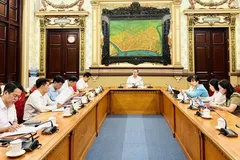Standing Vice Chairman of the Ho Chi Minh City People’s Council, Nguyen Van Tho chairs the meeting. (Photo: SGGP)