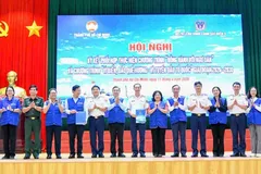 The Vietnam Fatherland Front Committee in Ho Chi Minh City and Coast Guard Region 3 Command sign a cooperation program for the 2026–2030 period on April 11. (Photo: SGGP)