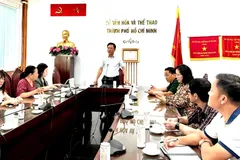 Representatives of media and press organizations attend the meeting. (Photo: SGGP)