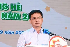 Mr. Nguyen Manh Cuong, Vice Chairman of the Ho Chi Minh City People's Committee and Head of the Steering Committee for Summer Activities, speaks at the conference.