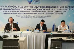 Representatives of the VIFC-HCMC Executive Authority listen to experts’ feedback at the conference. (Photo: SGGP)