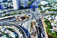 Các nút giao thông quan trọng tại TPHCM vẫn 'ì ạch'