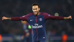 Vì sao Neymar còn nguy hiểm hơn cả Messi và Ronaldo