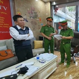 Podcast bản tin tối 2-12: Trần Minh Lợi bị bắt vì đăng tải thông tin sai sự thật lên Facebook; Mưa sẽ giảm ở Nam bộ và Tây Nguyên
