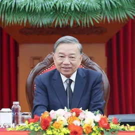 Podcast bản tin trưa 15-8: Tổng Bí thư Tô Lâm điện đàm với Chủ tịch Đảng Nhân dân Campuchia Hun Sen