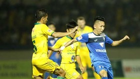 Xuân Tú, "linh hồn" trên sân của Than Quảng Ninh. Ảnh: Minh Hoàng