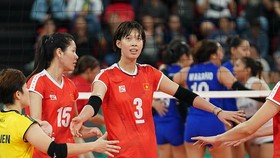 SEA Games 30: Bóng chuyền nữ Việt Nam thắng ngược chủ nhà Philippines 3-2