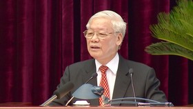Đổi mới mạnh mẽ, đánh giá đúng tình hình và tích cực chuẩn bị đại hội Đảng các cấp