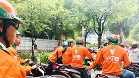 Vato, a new taxi service recently operating in Vietnam and is a typical example of a business in the digital economy. (Photo: SGGP)