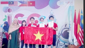 Vietnamese students grab four gold from International Science Competition 2019