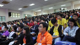 More than 700 IT students from Vietnam and other nations are taking part in the IT contests