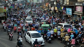 The air pollution in Ho Chi Minh City deteriorates and harms people's health and the environment