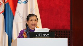 Vice Chairwoman of the National Assembly Tong Thi Phong delivers a speech at the plenary session of the IPU-141 in Belgrade, Serbia, on October 15 (Photo: VNA)