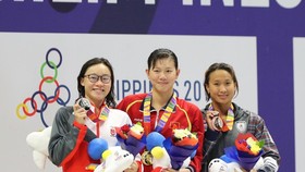 Anh Vien receives gold medal at SEA Games 30. (Photo:DUNG PHUONG)