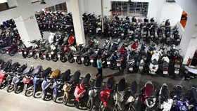 Gửi xe, bị mất còn bị hù dọa