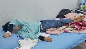 Thực hư chuyện học sinh bị “quẹt” chai nước vào đầu dẫn đến xuất huyết não