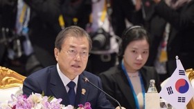 President of the Republic of Korea Moon Jae-in speaks at the 22nd ASEAN Plus Three Summit in Bangkok on November 4 (Photo: Yonhap/VNA)