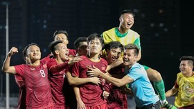 SEA Games 30: Vietnam score thrilling 2-1 comeback win over Indonesia
