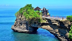 Tanah Lot in Bali is considered as one of the most popular destinations in Indonesia. (Photo: Jakarta Post)