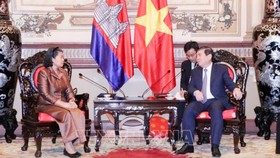 Chủ tịch UBND TPHCM tiếp Phó Thủ tướng Campuchia