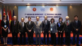 Các đại biểu chụp ảnh chung. Ảnh: TTXVN