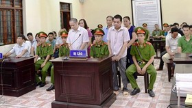 Tòa xử vụ án gian lận điểm thi ở Hà Giang- Nhiều nhân chứng “VIP” vắng mặt