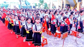 Học phí tiểu học trường công chất lượng cao tại Hà Nội tăng tới 5,5 triệu/tháng