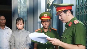 Cơ quan CSĐT đọc lệnh bắt tạm giam đối tượng Trần Thị Như Ý