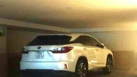 Thôi đình chỉ công tác 2 công an liên quan vụ cấp số đẹp cho xe Lexus