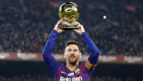 Lionel Messi tỏa sáng ngay sau khi giành Quả bóng vàng thứ 6. Ảnh: Getty Images
