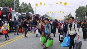 Tặng công nhân 35.500 vé tàu xe, máy bay về quê đón tết