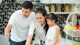 Thông qua trang Thông tin Hợp đồng Bảo hiểm Trực tuyến của Chubb Life Việt Nam, khách hàng có thể kiểm tra thông tin về Hợp đồng bảo hiểm một cách dễ dàng