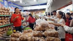 Hội chợ tổ chức tại các vùng nông thôn, luôn thu hút người tiêu dùng
