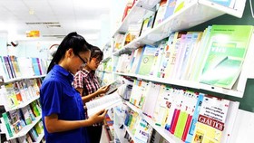 Vẫn chưa hết độc quyền sách giáo khoa?