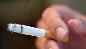 Kiến nghị tăng thuế thuốc lá và cấm buôn bán thuốc lá điện tử