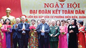 Thủ tướng Nguyễn Xuân Phúc và các đại biểu. Ảnh: TTXVN