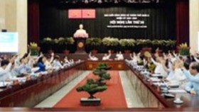 Thông báo Hội nghị lần thứ 34 Ban Chấp hành Đảng bộ TPHCM khóa X
