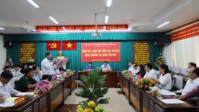 Khen thưởng phải đúng người đúng việc