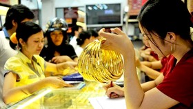 Vàng sẽ tăng nhưng không dễ lướt sóng